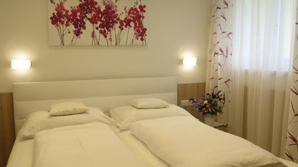 Apartement Maria Trost Graz Exterior photo