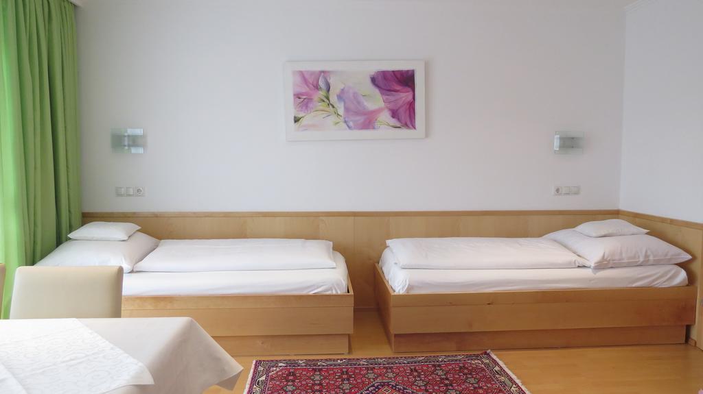 Apartement Maria Trost Graz Exterior photo